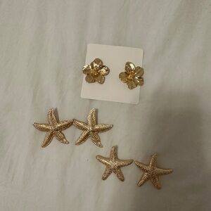 Gold Flower and Starfish Earrings Set